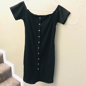 BLACK | off the shoulder dress